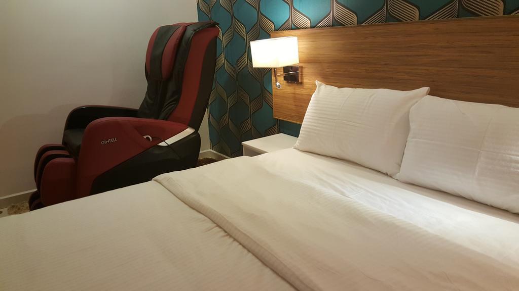 Sovotel @ Uptown 36 Petaling Jaya Exteriör bild